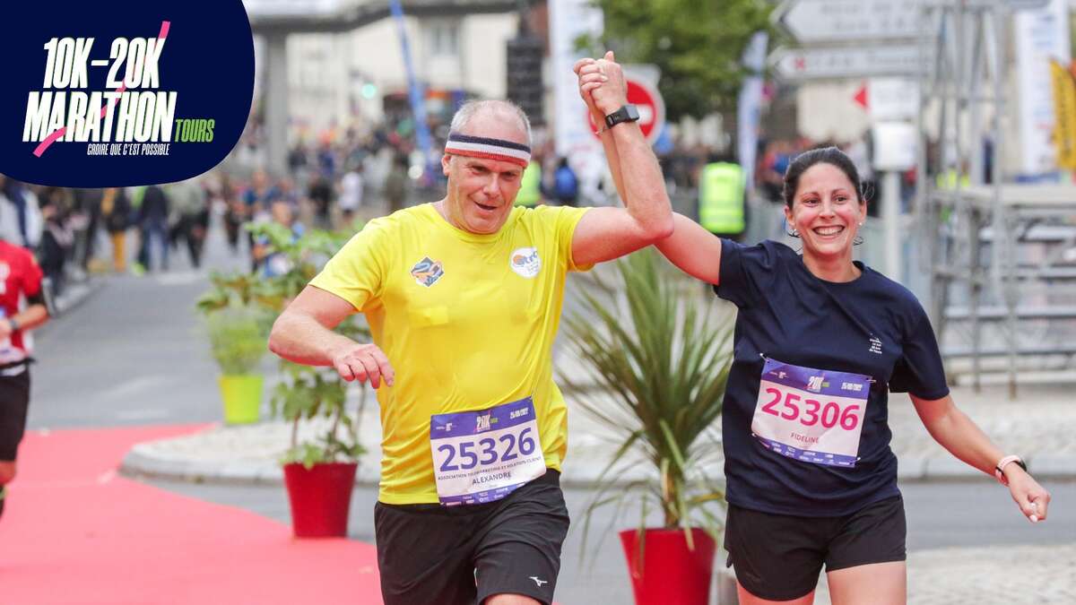 Photo de l'événement Marathon, 10 et 20 km de Tours à Place Anatole France