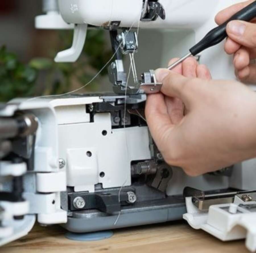 Photo de l'événement Permanence Réparation de machine à coudre à l'armoire sans fin