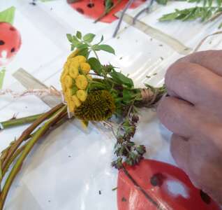 Illustration Atelier d’art floral à la maison de la Gloriette