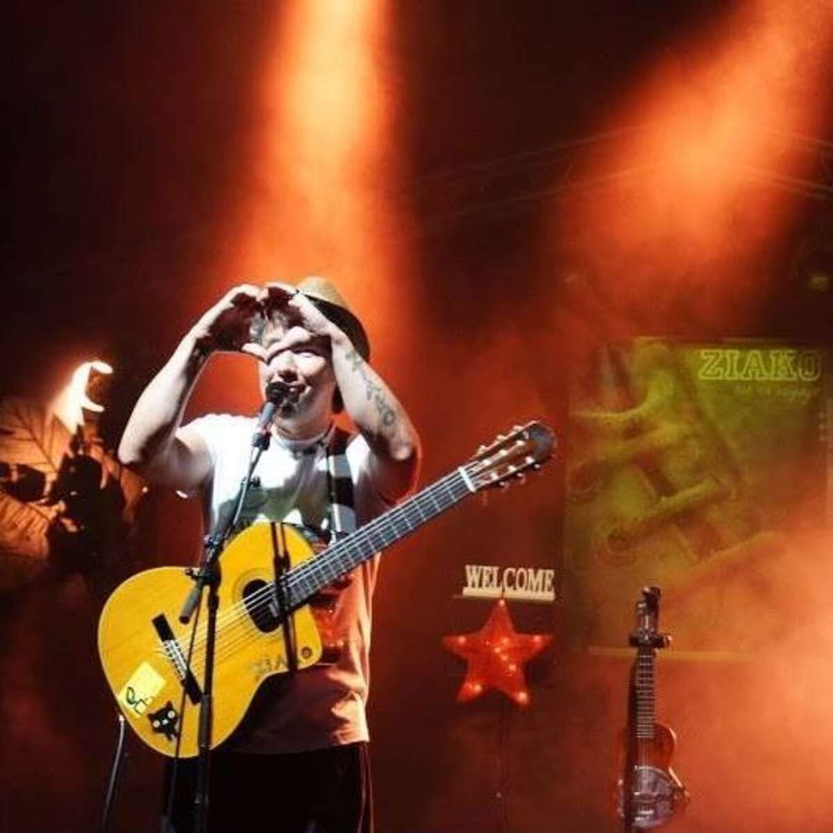 Photo de l'événement ZIAKO Tournée Révélation Live Ballan Chante à La Parenthèse - Espace Culturel Métropolitain à Ballan-Miré