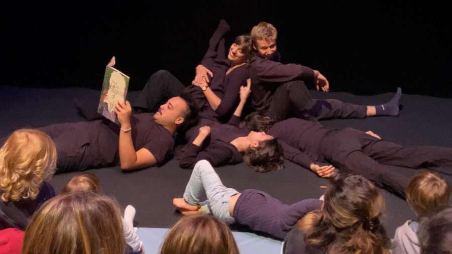 Photo de l'événement Lecture d'albums jeunesse par la Jeune Troupe à Theatre Olympia