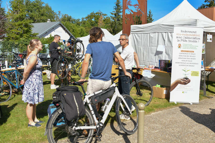 Photo de l'événement Atelier d'auto-réparation vélo – La P'tite Brosse à Place François Mitterrand