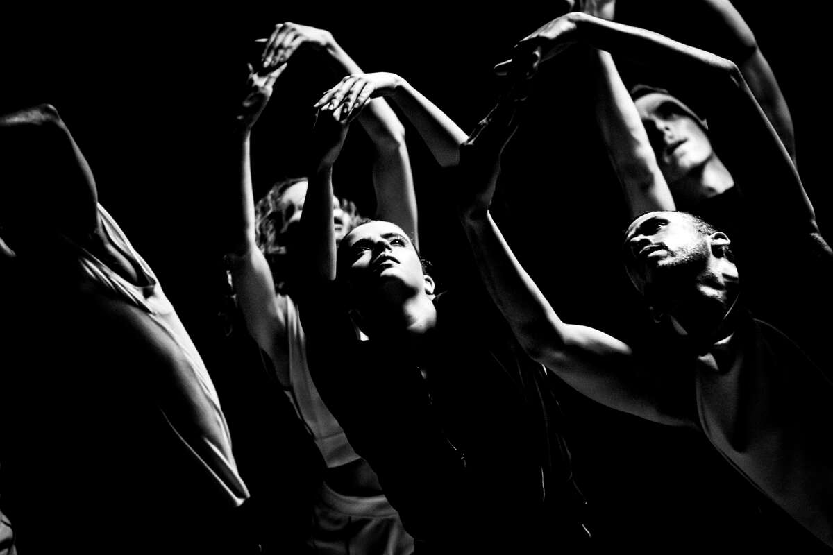 Photo de l'événement I Fall, I Flow, I Melt  - Los Angeles Dance Project de Benjamin Millepied à Espace Malraux