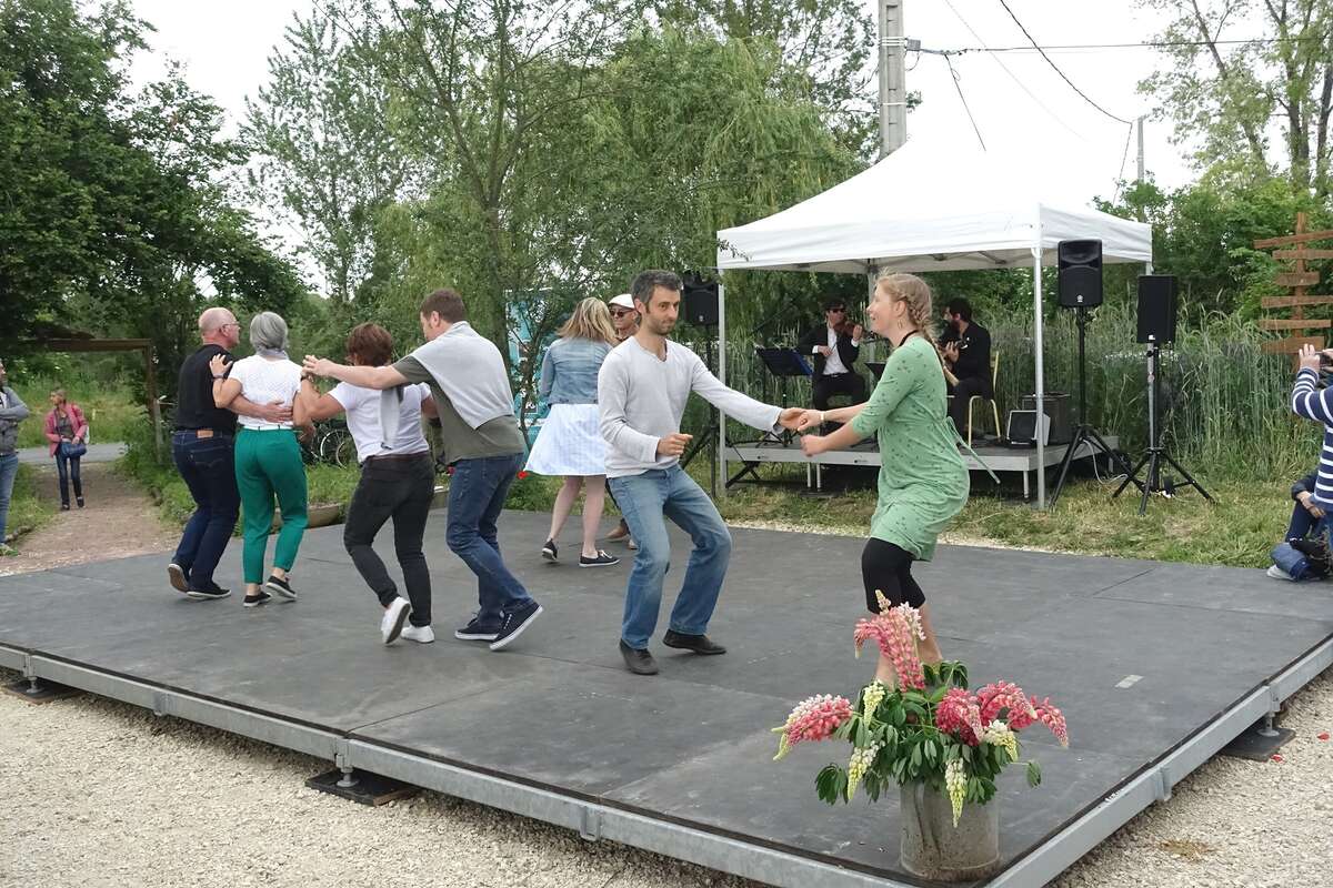 Photo de l'événement Swinguez à l'Arrose'Loire le dimanche 21 Juil avec Jam Zanouch ! à L'Arrose'Loire Le potager de Loire