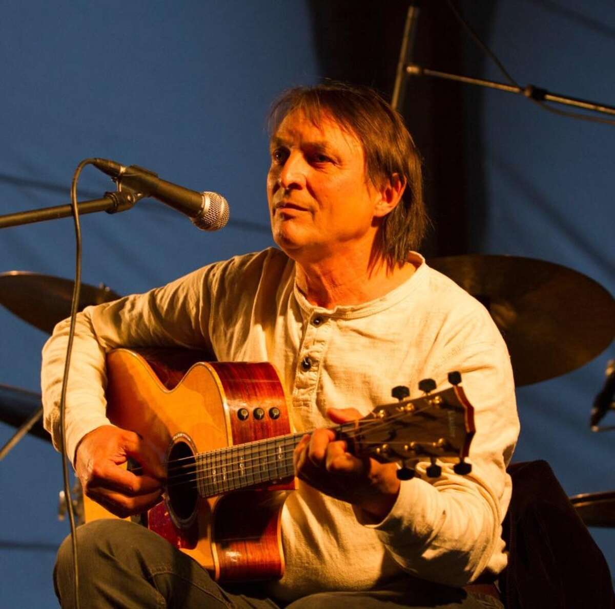 Photo de l'événement René Daudin en concert & soirée barbecue à La Guinguette de Chinon
