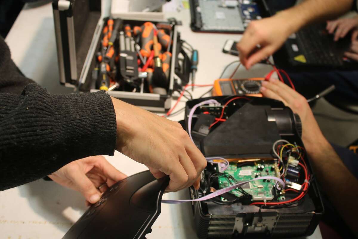 Photo de l'événement Repair Café à la Médiathèque de la Riche à Médiathèque de La Riche