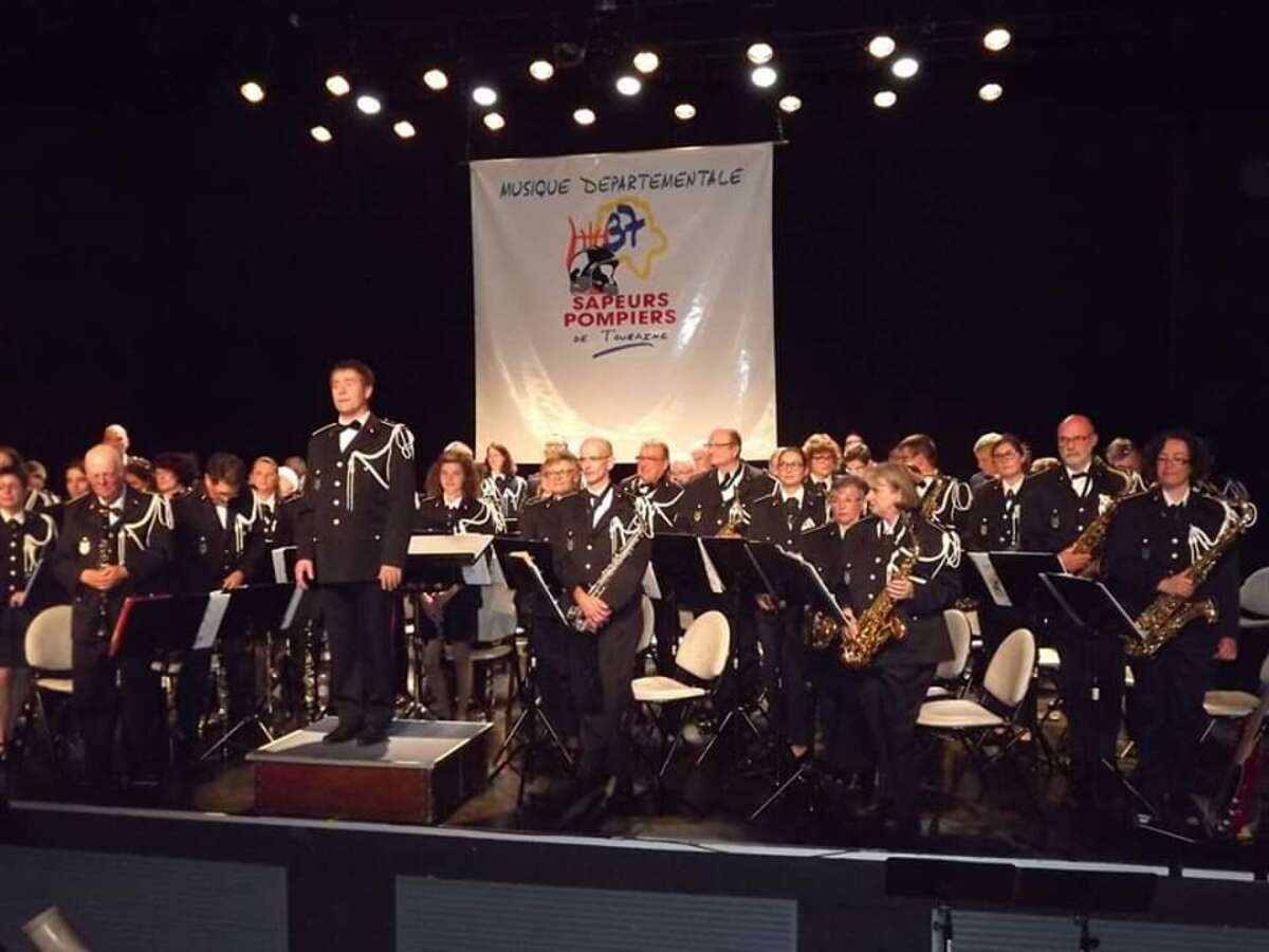 Photo de l'événement Concert à l'Hôtel de Ville de Tours à Place jean Jaurès Tours